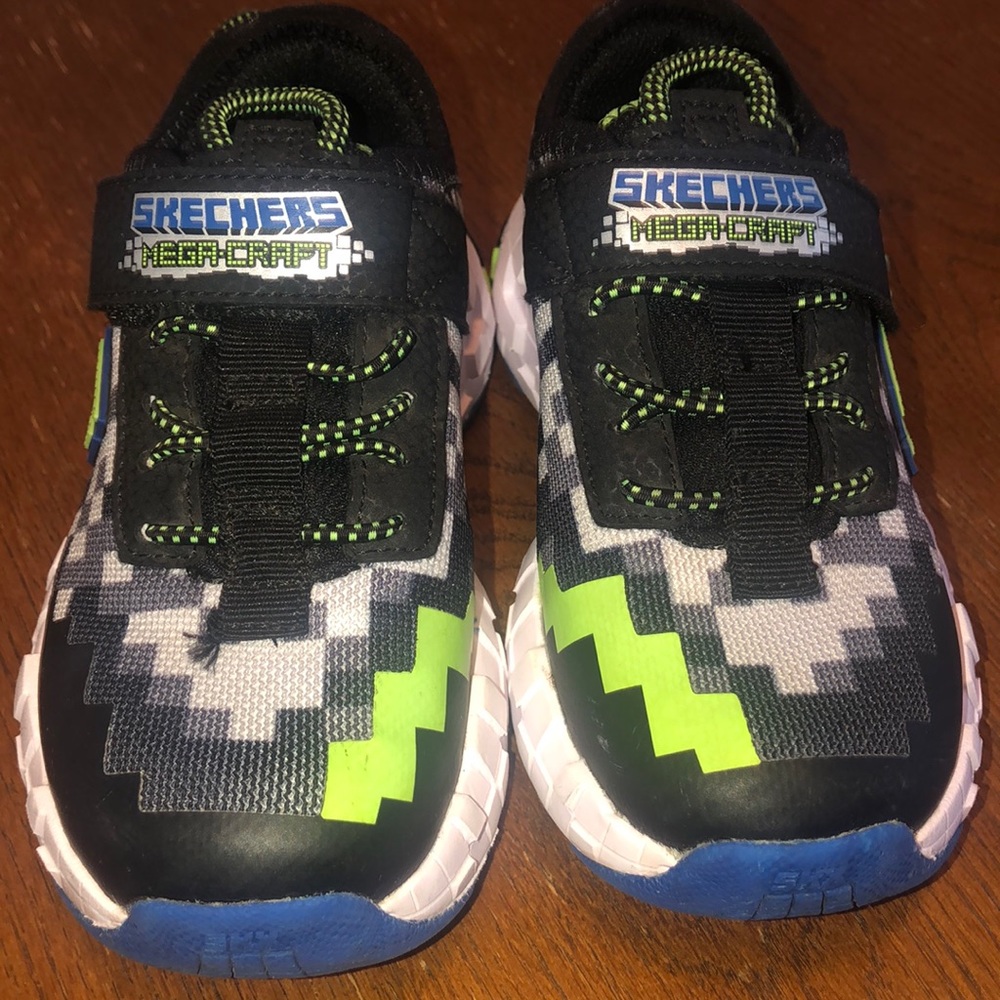 Skechers Mega Craft tennis shoes